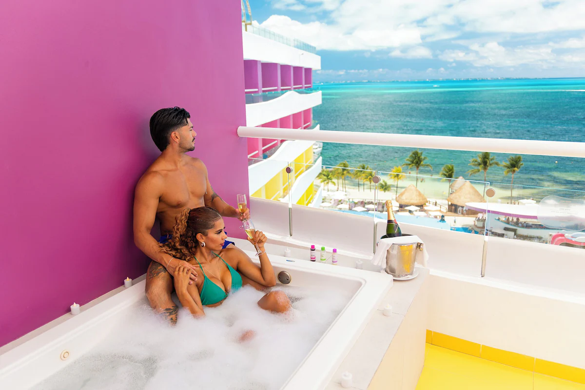 Temptation Cancun Resort All Inclusive - Adults Only / 4 días / 2 adultos / del 11 -14 de Agost / FIT-BO