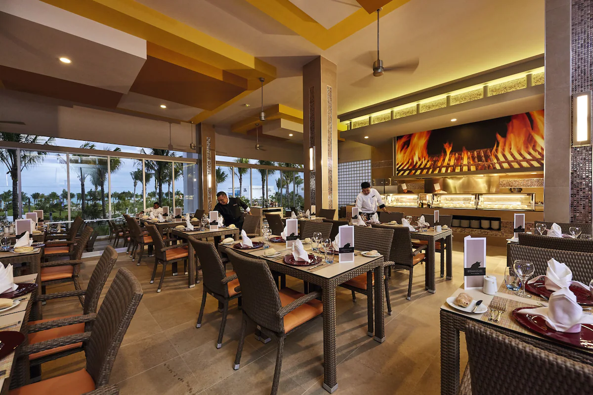 Riu Dunamar Cancun / 4 días / 2 adultos / del 4-7 de Ago / BLO-HO