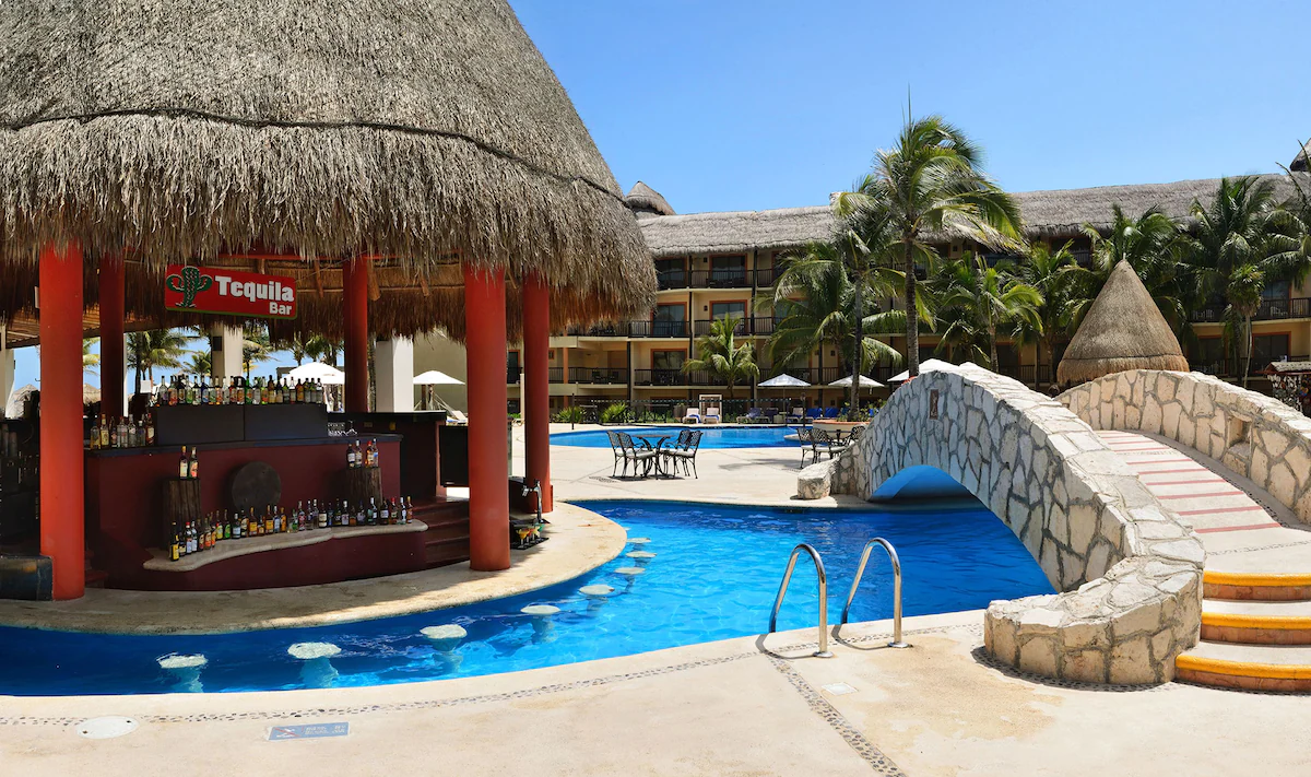 Catalonia Yucatan Beach All Inclusive / 3 días / 2 adultos / del 25-27 de Jul / menores gratis / FIT-RV