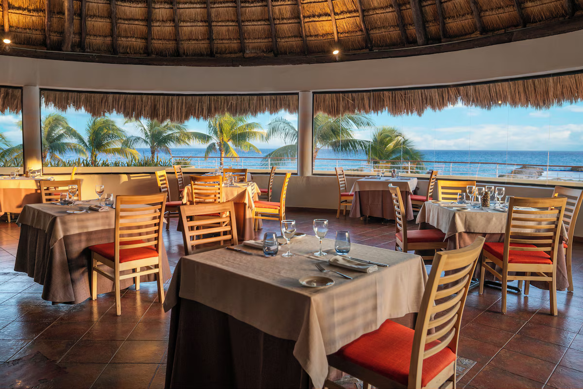 Catalonia Yucatan Beach All Inclusive / 3 días / 2 adultos / del 25-27 de Jul / menores gratis / FIT-RV