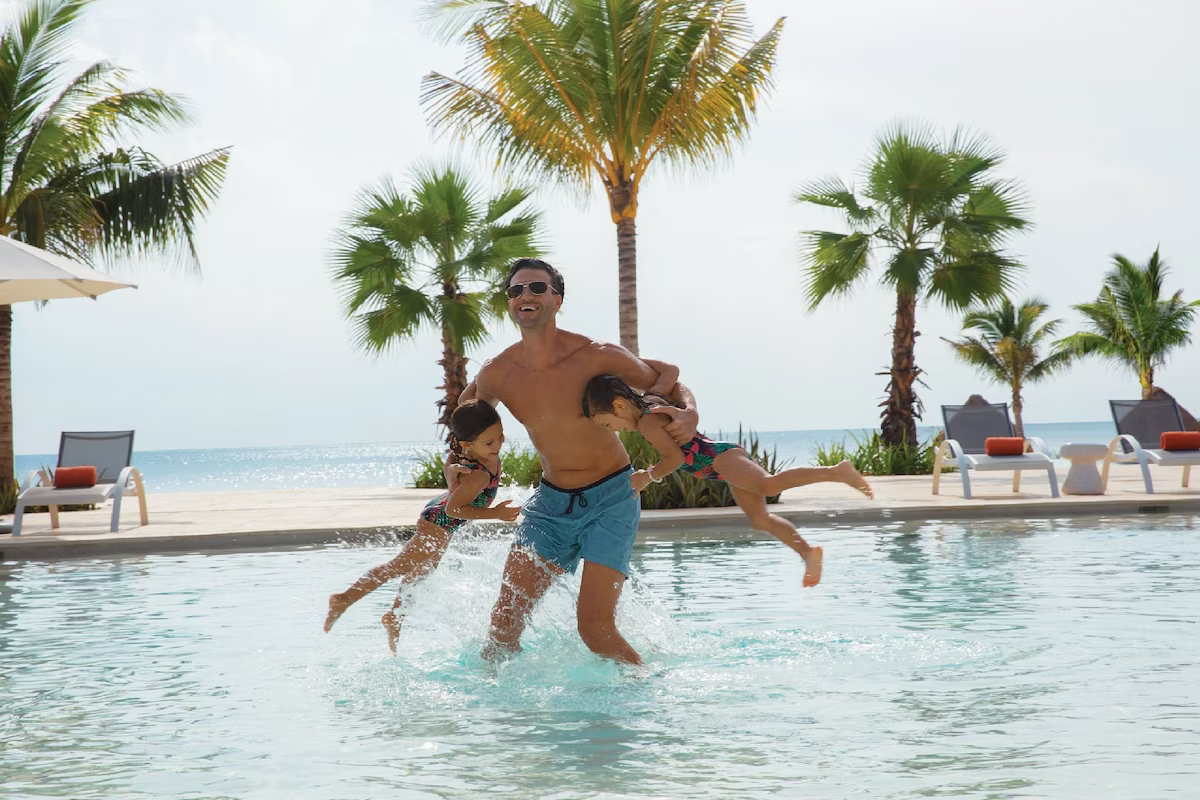 Dreams Aventuras Riviera Maya All Inclusive / 3 días / 2 adultos / del 12-14 de Dic / menores gratis / BLO-HO
