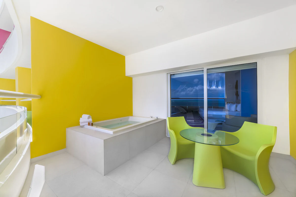 Temptation Cancun Resort All Inclusive - Adults Only / 4 días / 2 adultos / del 11 -14 de Agost / FIT-BO