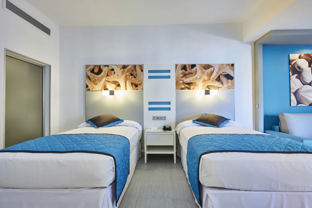 Riu Dunamar Cancun / 4 días / 2 adultos / del 4-7 de Ago / BLO-HO