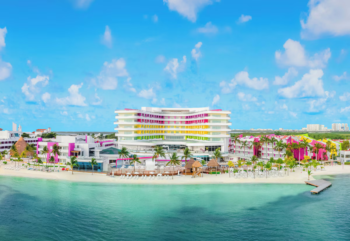 Temptation Cancun Resort All Inclusive - Adults Only / 4 días / 2 adultos / del 11 -14 de Agost / FIT-BO