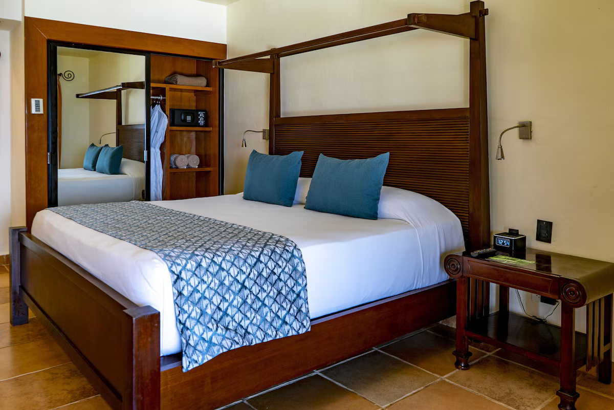 Catalonia Yucatan Beach All Inclusive / 3 días / 2 adultos / del 25-27 de Jul / menores gratis / FIT-RV