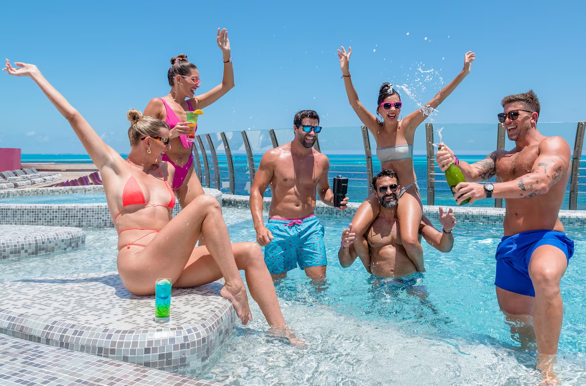 Temptation Cancun Resort All Inclusive - Adults Only / 4 días / 2 adultos / del 11 -14 de Agost / FIT-BO