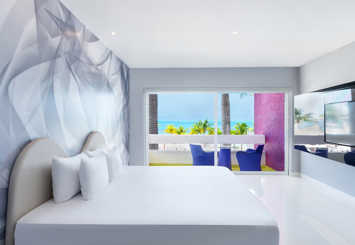 Temptation Cancun Resort All Inclusive - Adults Only / 4 días / 2 adultos / del 11 -14 de Agost / FIT-BO