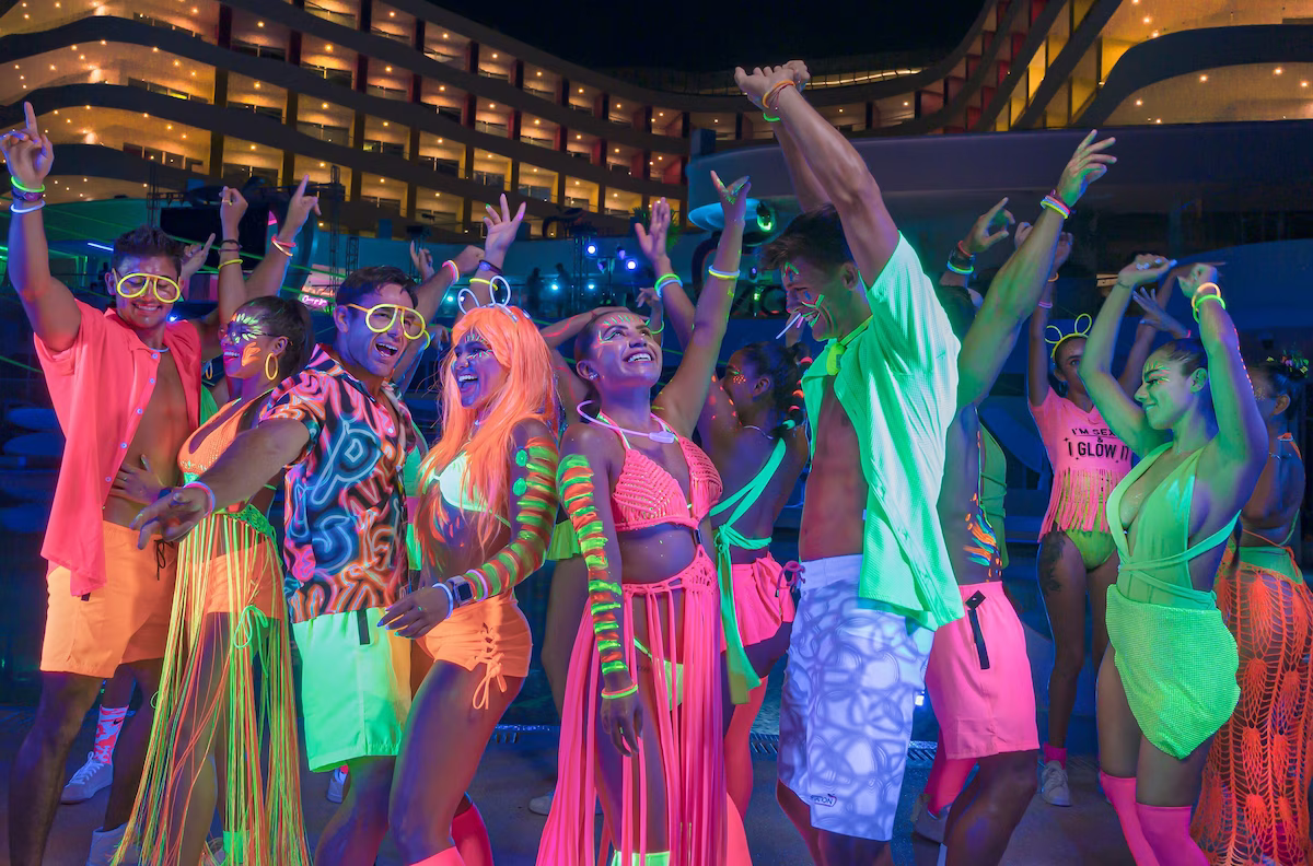 Temptation Cancun Resort All Inclusive - Adults Only / 4 días / 2 adultos / del 11 -14 de Agost / FIT-BO