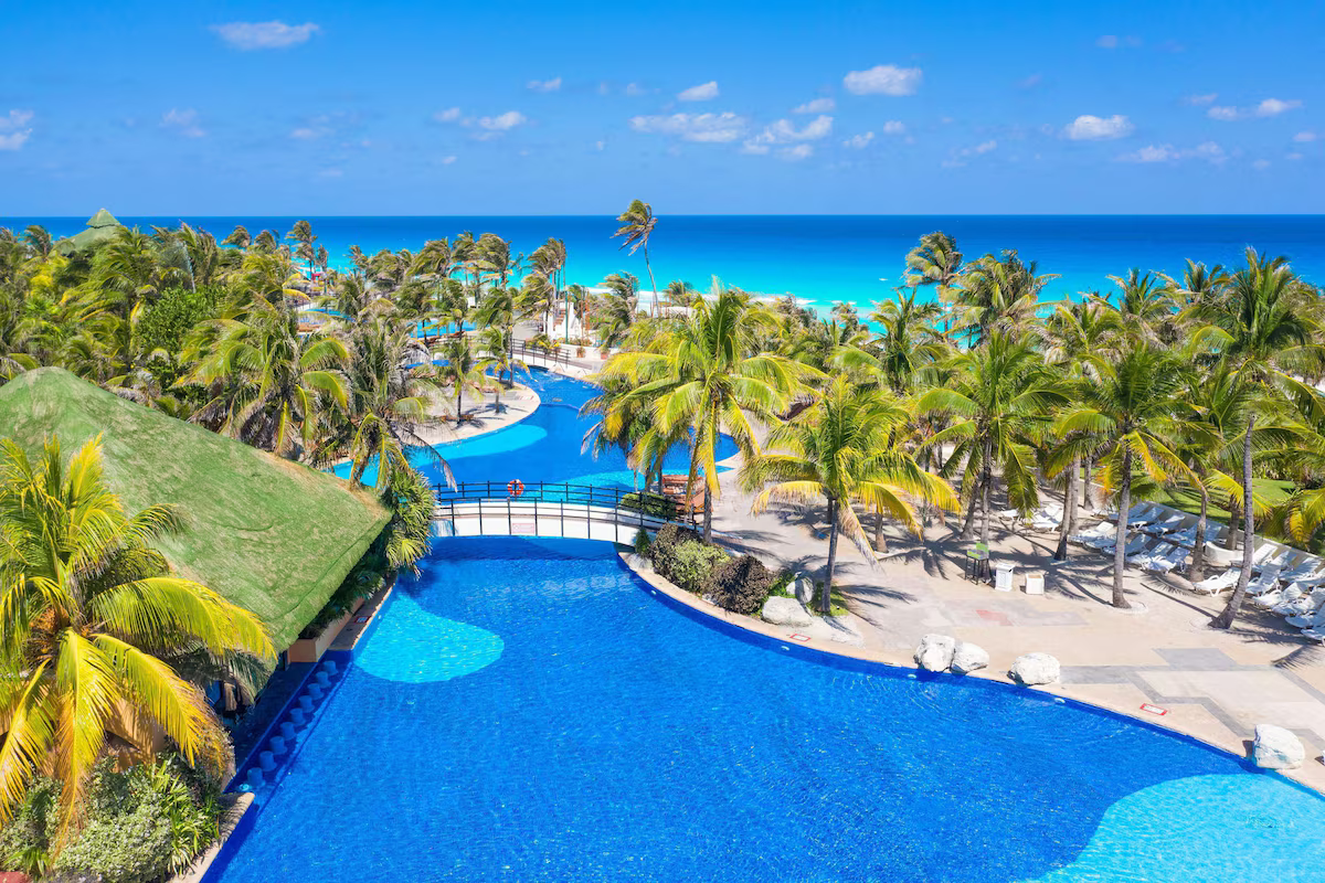 Grand Oasis Cancun  / 5 días / 2 adultos / del 24-28 de Jul / menores gratis /BLO-HO