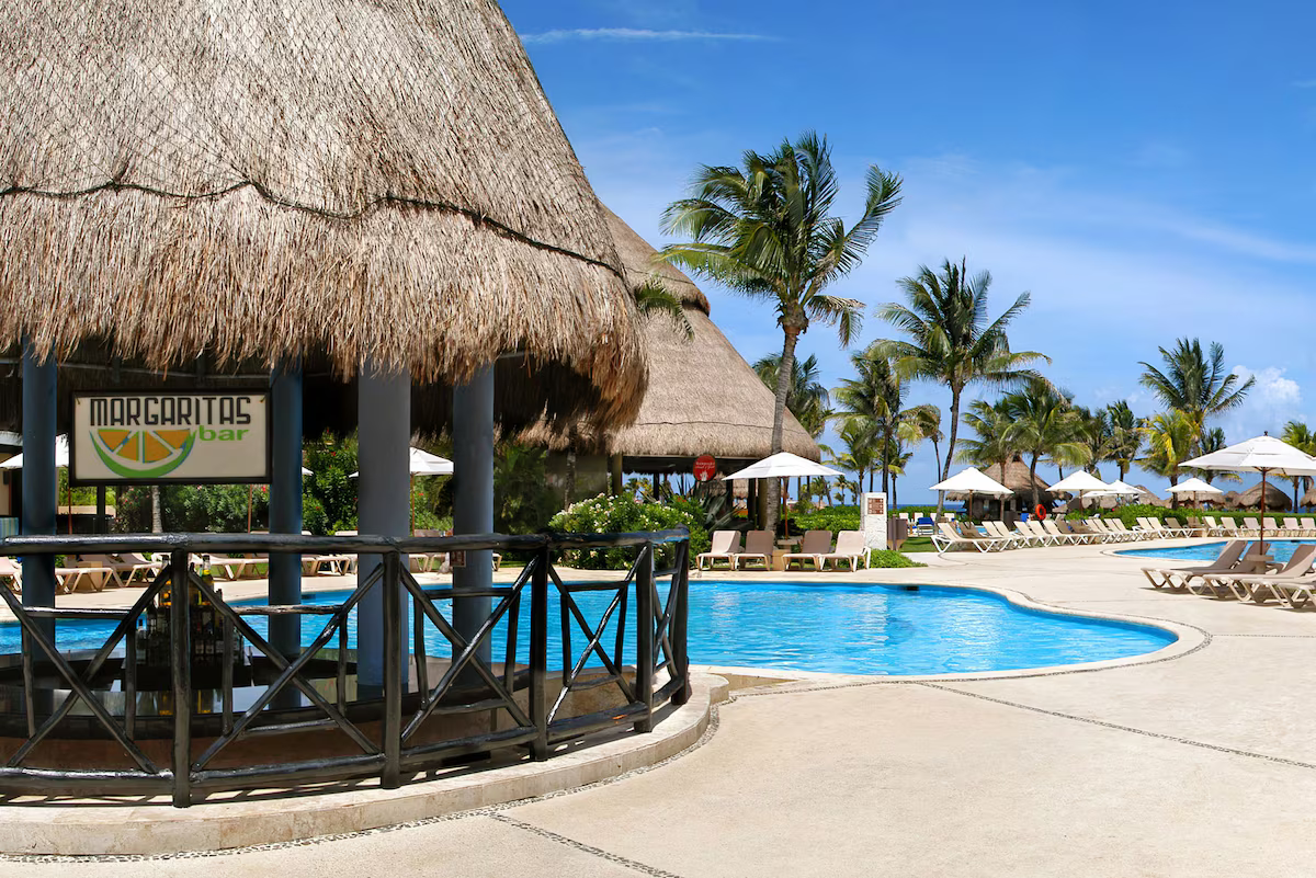 Catalonia Yucatan Beach  All Inclusive / 3 días / 2 adultos / del 25-27 de Jul / menores gratis / FIT-RV