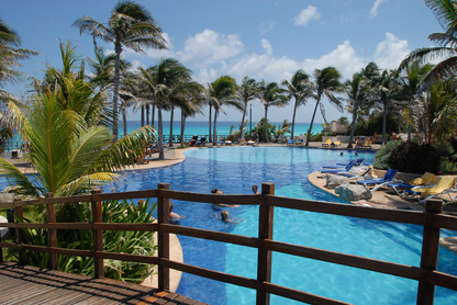 Grand Oasis Cancun  / 5 días / 2 adultos / del 24-28 de Jul / menores gratis /BLO-HO