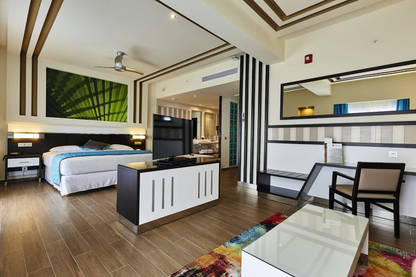 Riu Dunamar Cancun  / 4 días / 2 adultos / del 4-7 de Ago / BLO-HO