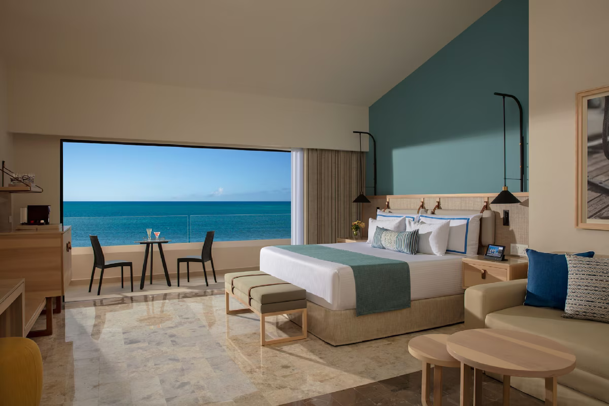 Dreams Aventuras Riviera Maya  All Inclusive / 3 días / 2 adultos / del 12-14 de Dic / menores gratis / BLO-HO