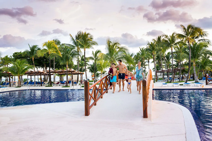 Barcelo Maya Grand Riviera Maya / 3 días / 2 adultos / del 12-14 de Dic / BLO-HO
